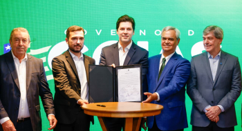 Daniel Vilela anuncia plano para ampliar setor florestal e atrair novas indústrias para Goiás